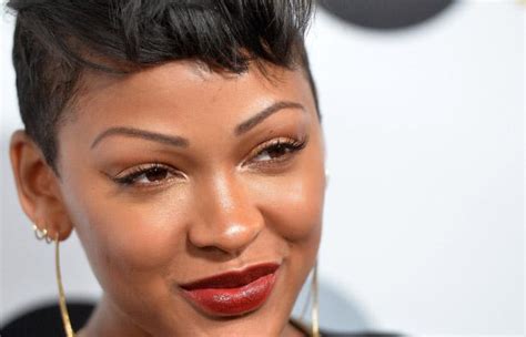 10 Famous Celebrities With Sexy Eyebrows 2024
