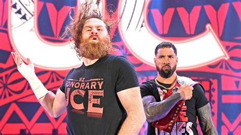 Video Watch Sami Zayns Hilarious Spear Attempt At Wwe Live Show