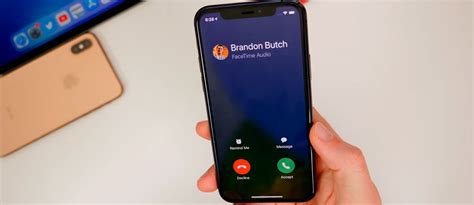 Как сбросить входящий вызов на iPhone