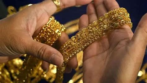 Gold Prices Up Rs2 000 Per Tola