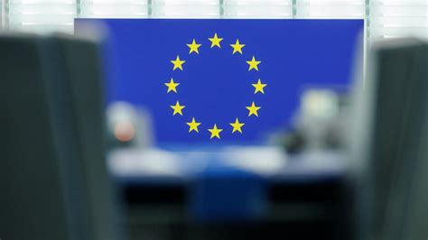 EU Mitgliedsländer geben grünes Licht für KI Gesetz