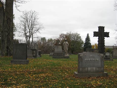 Holy Cross Cemetery in Detroit, Michigan - Find a Grave Cemetery