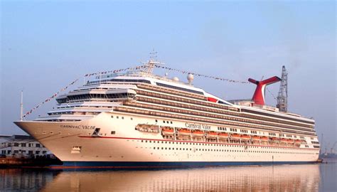 Usa Passeggero Di Una Nave Da Crociera In Mare In Salvo Dopo Quasi Un