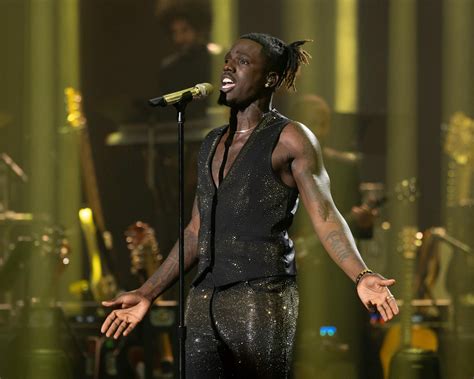 Who Is Jamal Roberts? Meet the 2025 Winner of American Idol — Songs