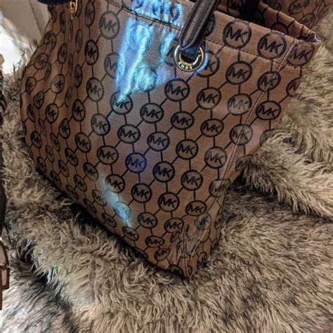 Michael Kors Extra Long Nude Laced Bag Gem