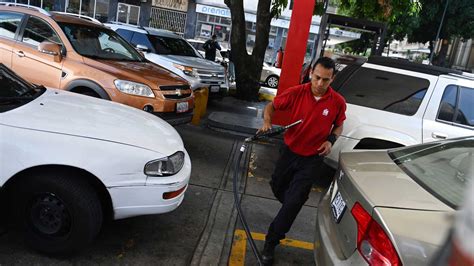 Escasez De Gasolina En Caracas Genera Largas Filas En Varios Puntos