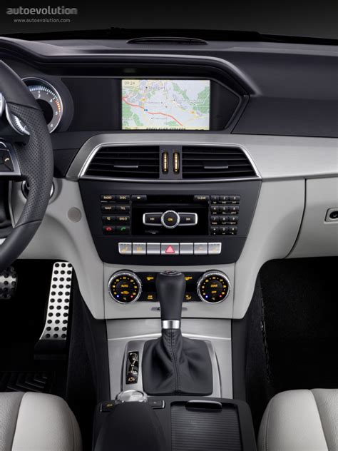 MERCEDES BENZ C-Klasse (W204) - 2011, 2012, 2013 - autoevolution