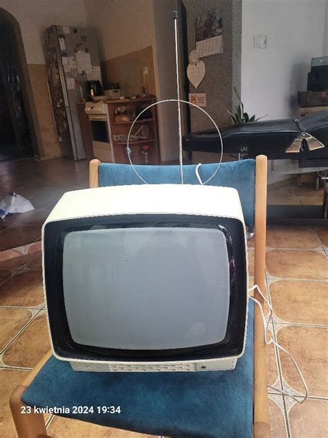 Unitra neptun 150c PRL stary telewizor Stare Strącze OLX pl