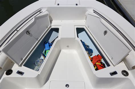 LX24 Center Console Boat Forward Under Seat Storage | Bay Boats, Center ...