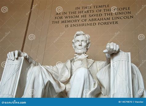 Abraham Lincoln Statue in the Lincoln Memorial Editorial Image - Image ...