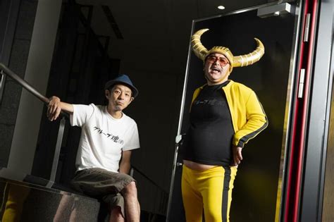 写真・図版（1枚目） 宮藤官九郎×皆川猿時が語る！ メンバー全員50代、台本ありのパンクバンド「グループ魂」の舞台裏 Aera Dot