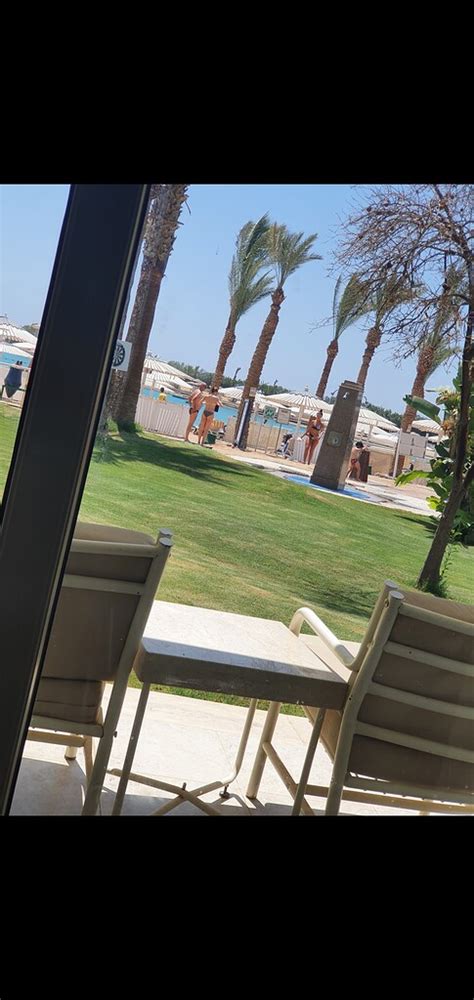 Lucky Me My Room Fortunately Got Beach Shower View Beach Bikini Forum