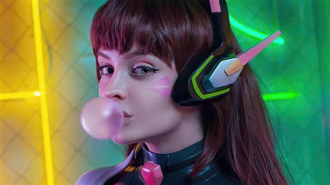 Dva Overwatch Game Cosplay Girl Dva Overwatch Overwatch Games