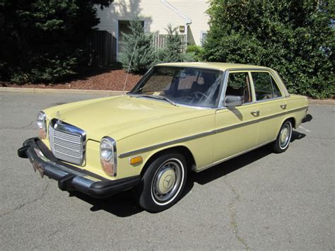 1974 Mercedes-Benz 240D - Information and photos - MOMENTcar