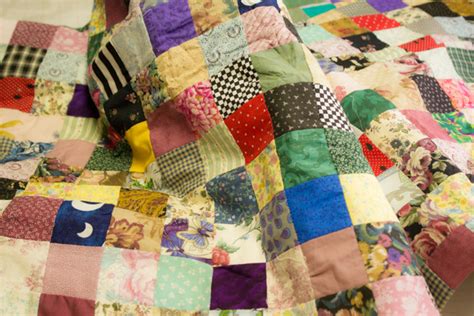 How To Sew A Postage Stamp Quilt From Small Fabric Scraps Crafting A