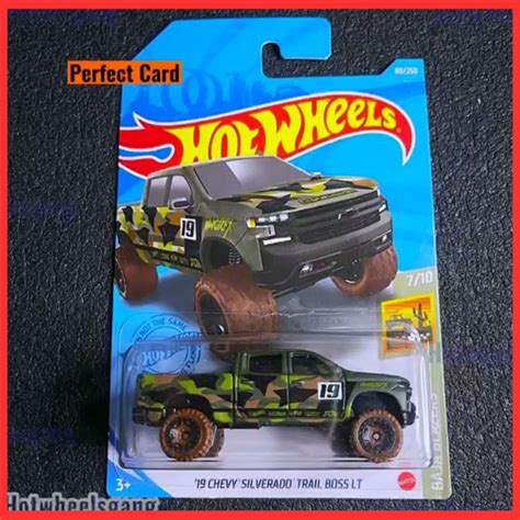 Hot Wheels Chevy Silverado Trail Boss LT Chevrolet Collections