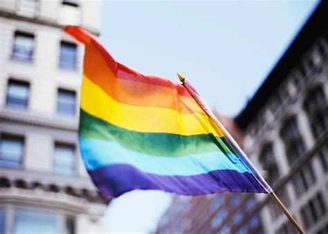 Philadelphia unveils new gay pride flag - instantporet