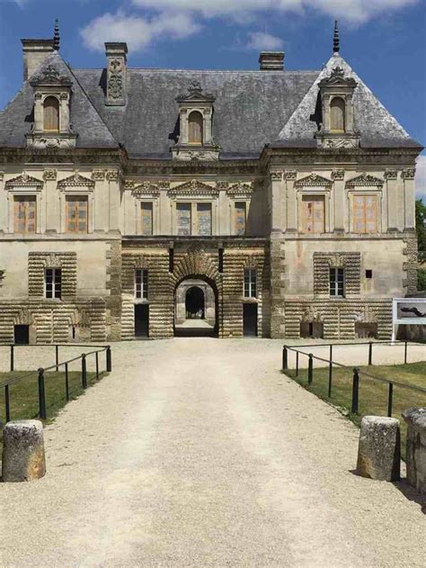 6 Chateaux To Visit In Burgundy France Empty Nesters Travel Insights