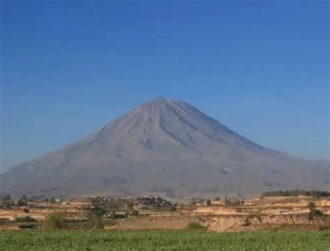 Volcán Pichu Pichu El Indio Dormido