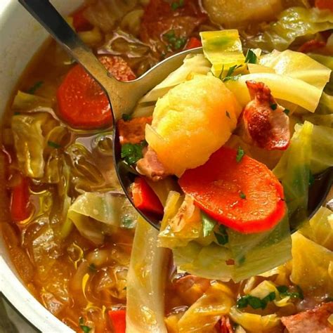 Irish Bacon Cabbage And Potato Soup - Viral Recipes