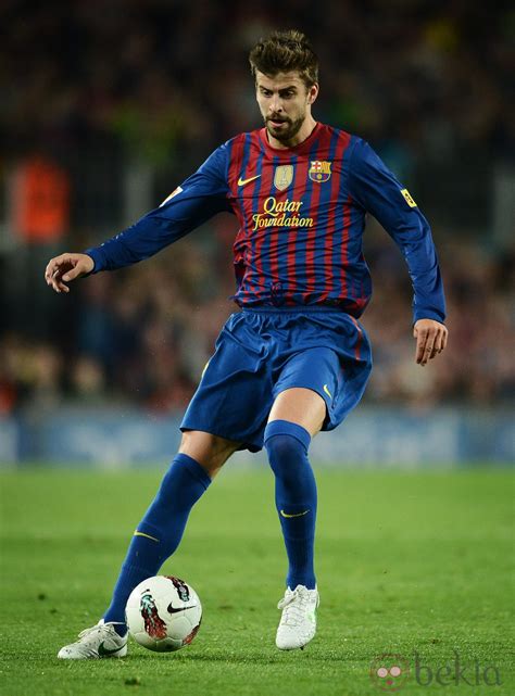 El Jugador Del Barça Gerard Piqué Fotos En Bekia