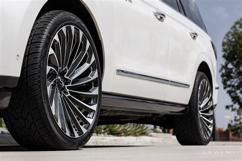 Lincoln Navigator Savini Wheels