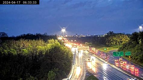 Crash Blocking Multiple Lanes On I 7175 Near Walton