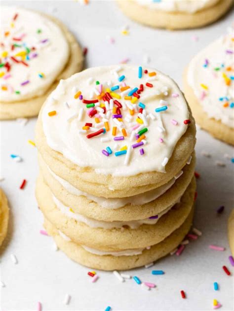 LOFTHOUSE FROSTED SUGAR COOKIES - Cookie Dough Diaries