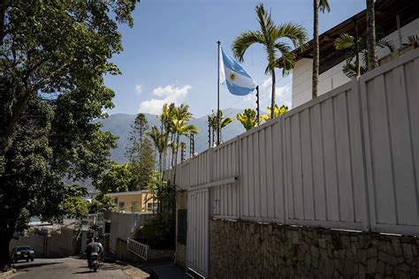 HIGHLIGHTS The Siege Continues At The Argentine Embassy In Caracas