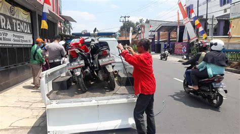 Guru Sman Kota Banjar Terlibat Tabrakan Hingga Luka Robek