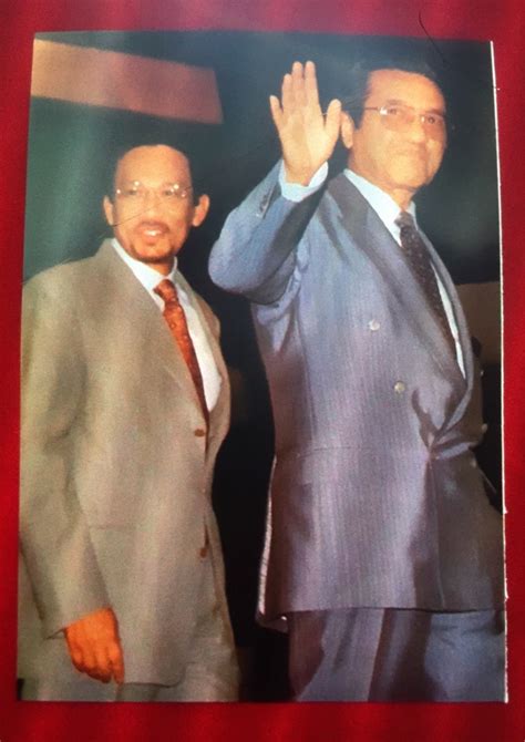 ANWAR IBRAHIM and MAHATHIR MOHAMAD 1990s Magazine Picture, Hobbies & Toys, Collectibles ...