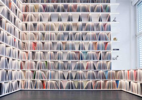 ‘RECORD ROOM’ Loft by KEPENEK | Living space