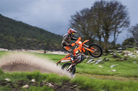 KTM ANNOUNCES THE REVISED 2023 390 ADVENTURE - Upshift Online Inc.