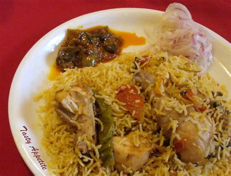 Lucknowi Murgh Biryani / Awadhi Biryani