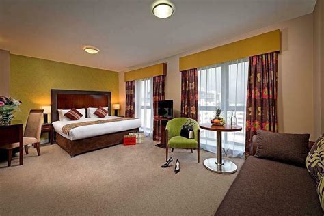 Staycation in Limerick! Top-rated 4* The George Limerick Hotel for only ...