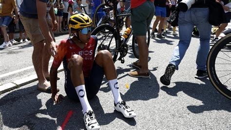 Tour De France 2023 Fan Taking Selfie Causes Crash On Stage 15 BBC Sport