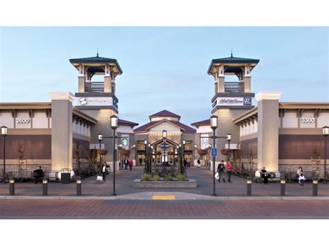 Traffic Alert: San Francisco Premium Outlets Grand Opening | Livermore ...