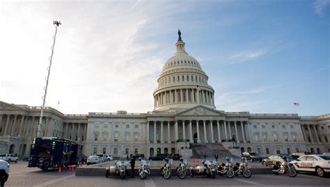 美国参议院通过税改最终法案 只等众议院投票“走过场” 界面新闻 · 天下