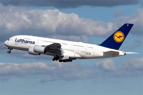 The Future Looks Dark For Lufthansa's A380 Fleet - Simple Flying