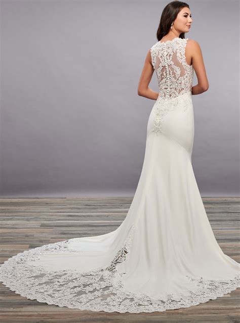 Mermaid Wedding Dress With Chapel Length Train Dress Code Nine