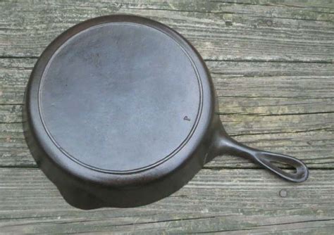 Antique Cast Iron Skillet Markings Identification Value Guide