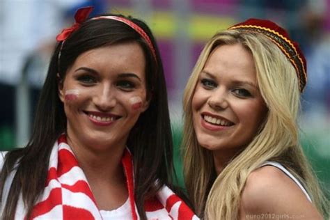 Euro 2012s Gorgeous Female Fans Part 2 54 Pics