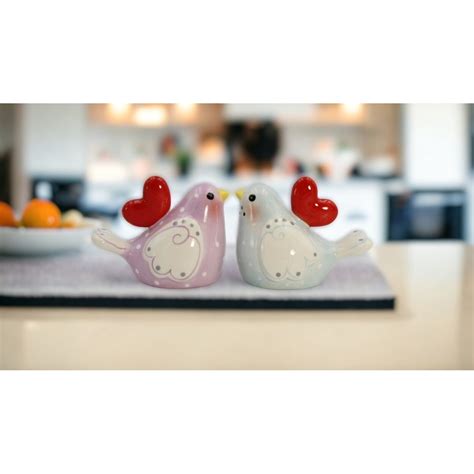 Kevinstshoppe Ceramic Birds With Heart Salt And Pepper Shakers