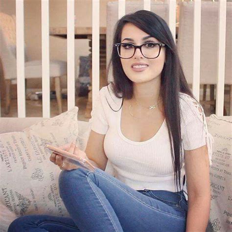 Sssniperwolf Famous Names Latest Mobile Cece Other Woman Woman Crush Lia Youtubers