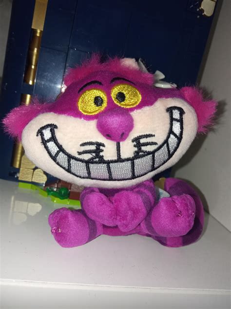New keyholder:) : r/aliceinwonderland