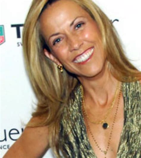 Sheryl Crow, Brain Tumor: Singer Reveals Memory Problems Due to Benign Growth