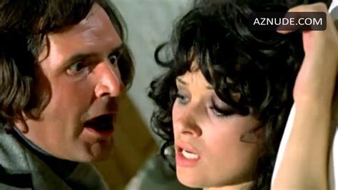 La Mala Ordina Nude Scenes Aznude