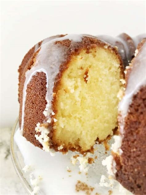 5 Minute • Cake Glaze Recipe • Loaves and Dishes