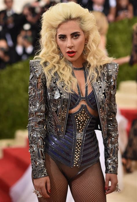 Report: Lady Gaga Will Headline The Super Bowl 2017 Halftime Show | The ...