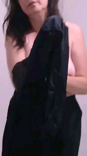 Married Woman Fell Naked At The Window CNNAMADOR